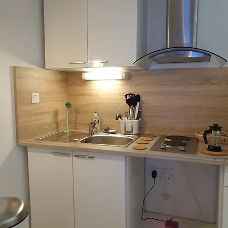Apartment A04 Le Lounge - Clim- Wifi - Coeur De Béziers
